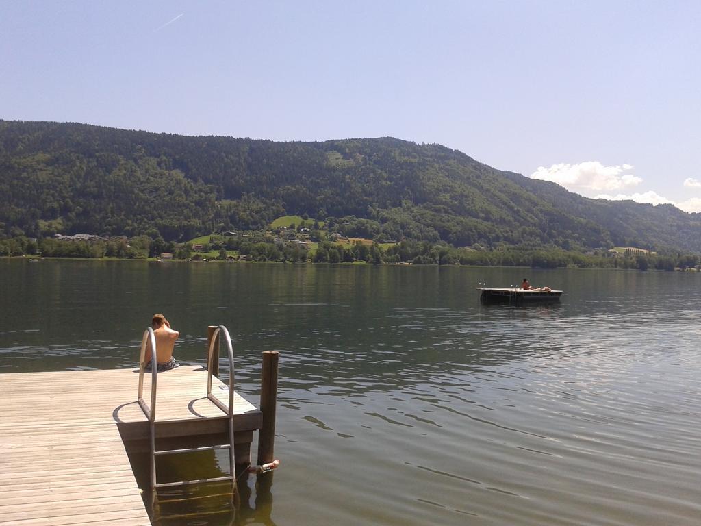 Appartamento Haus Am Wald Steindorf am Ossiacher See Esterno foto